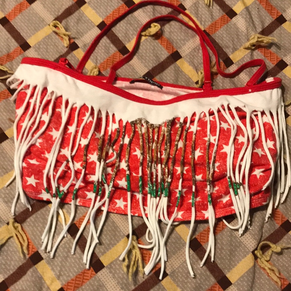 Hot Top woman’s crop top